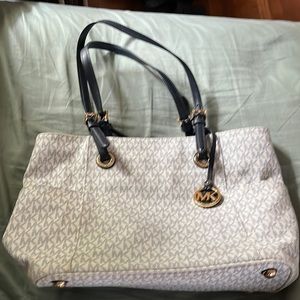 White and blue Michael Kors shoulder bag